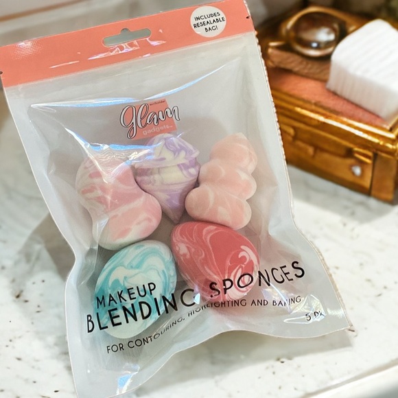 Makeup Cosmetic Blending Sponges - Picture 1 of 11